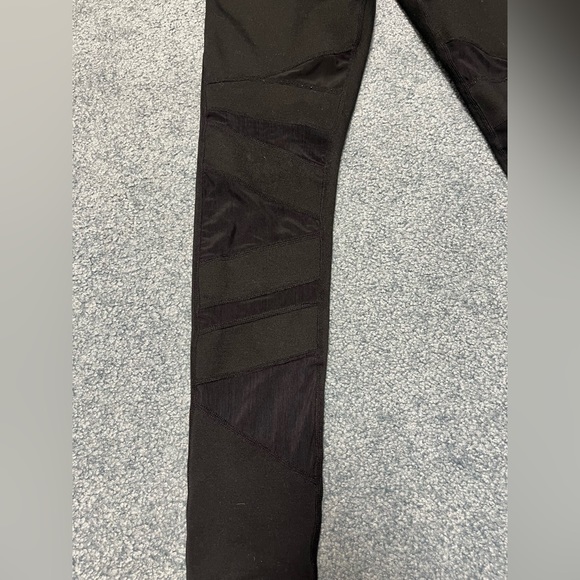 Fabletics ankle leggings mesh size S - Picture 4 of 4